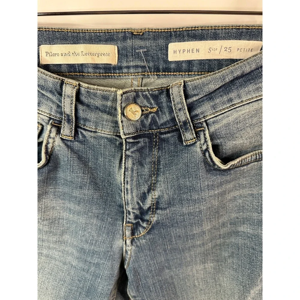 Pilcro Hyphen Pearl Mid-Rise Relaxed Boyfriend Jeans 25 Petite Embellished Crop - Picture 6 of 16